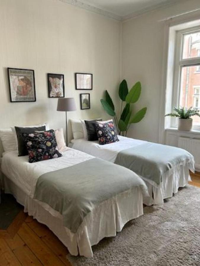 Stockholm Loft Haven 3 Beds In A 1- Bedroom Gem - 917 Exteriör bild